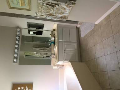 Main picture of 9418 Golden Rain Ln