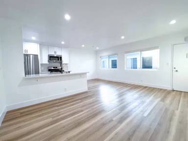 Main picture of 3666 Cardiff Ave
