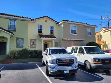 Main picture of 448 Monroe Cir
