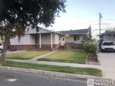 Main picture of 1160 W Edna Pl