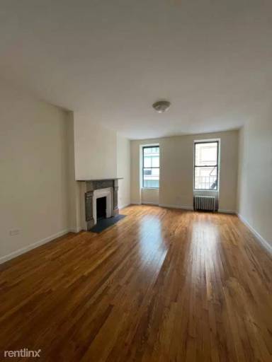 Main picture of 152 E 84th St