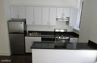 Main picture of 71 W 12th St