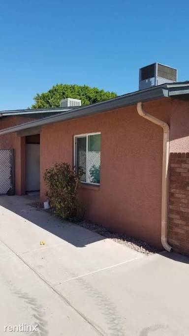 Main picture of 2736 W Belmont Ave