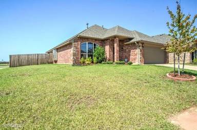 Main picture of 3337 NW 160th St