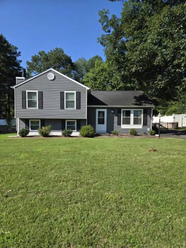 Main picture of 10107 Laurel Lakes Dr