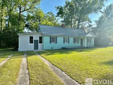 Main picture of 1207 S Riverdale Ave