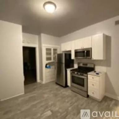 Main picture of 2828 N Lawndale Ave
