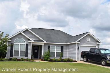 Main picture of 905 Haverhill Cir