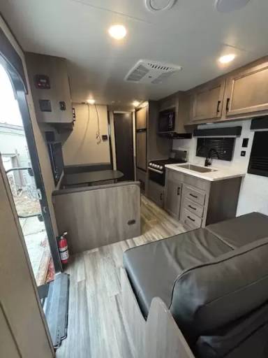 Main picture of Tropical Trailer Park