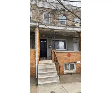 Main picture of 3908 Claremont St