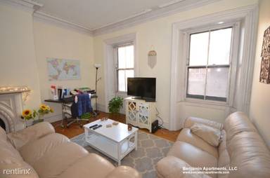 Main picture of 12 Hancock St