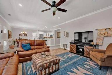 Main picture of 8117 Vail Dr