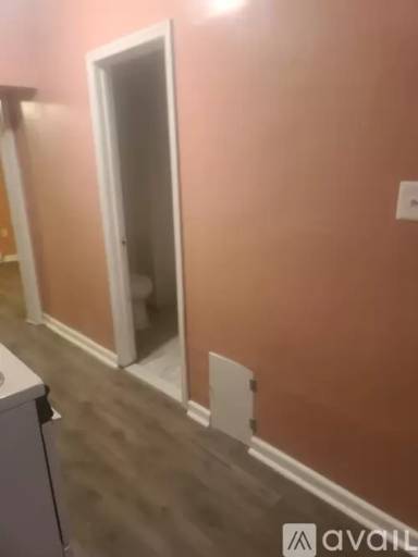 Main picture of 1413 N Dover St