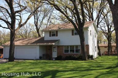 Main picture of 1920 108th Ln NW