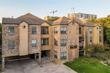 Main picture of 912 W 22nd St