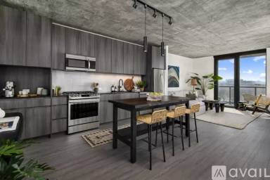 Main picture of 1350 W Randolph St