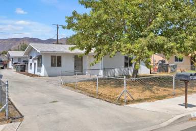 Main picture of 427 W 6th St