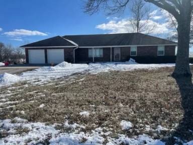 Main picture of 39365 W 103rd St