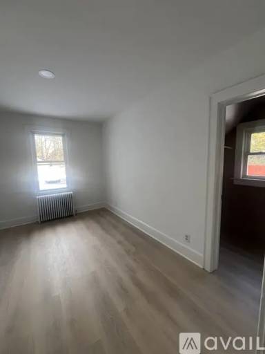 Main picture of 37 Lowe St