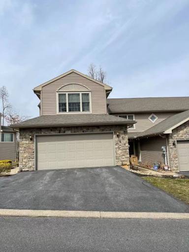 Main picture of 618 Oakwood Ave