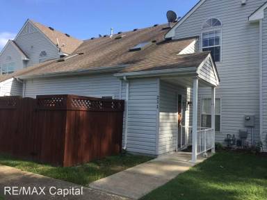 Main picture of 211 Wexford Ct