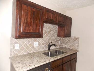 Main picture of 217 Brentwood Dr E
