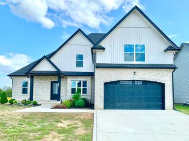 Main picture of 1309 Apple Blossom Rd