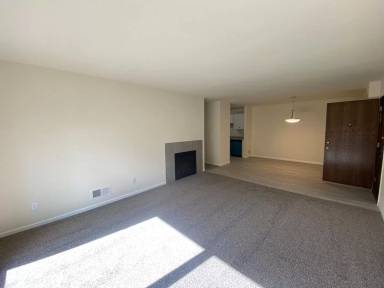 Main picture of 6030 W Calumet Rd