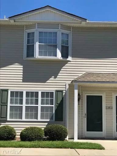 Main picture of 2300 Vineyard Dr