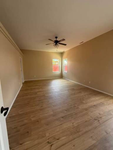 Main picture of 450 Juniper St