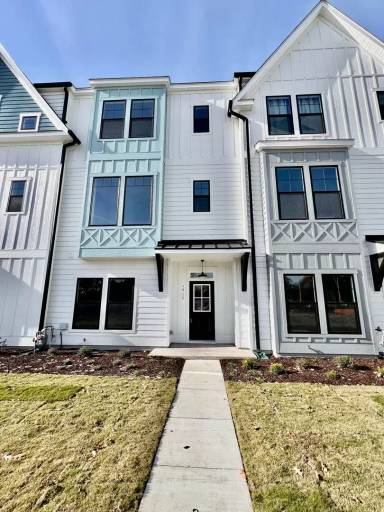 Main picture of 915 Douglas Eley Ln