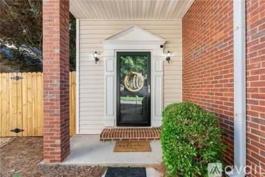 Main picture of 258 Dennis Dr