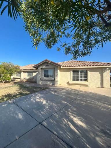 Main picture of 1100 Dalila Ct