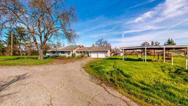 Main picture of 528 Irwin Ln