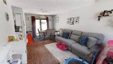 Main picture of 3025 Charing Cross Rd