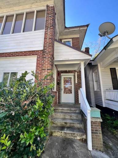 Main picture of 1205 And 1207 38 Th St