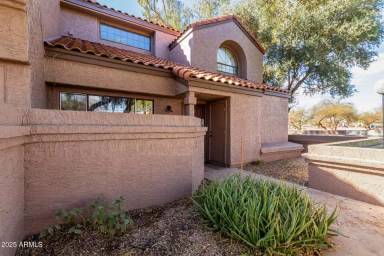Main picture of Papago Park Village