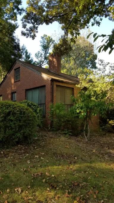 Main picture of 1932 Montrose Dr