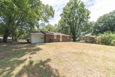 Main picture of 1401 Kevin Ct