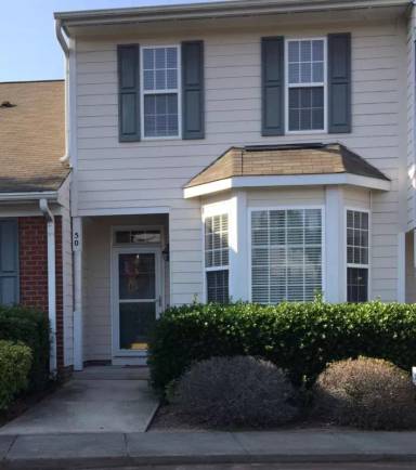 Main picture of 50 Signet Dr