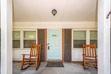 Main picture of 1842 Gippy Ln