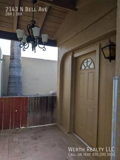 Main picture of 2121 N Bell Ave