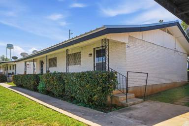 Main picture of 1600 Berry St