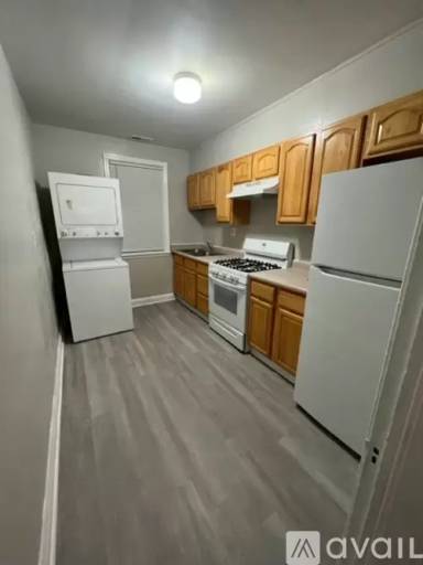 Main picture of 3315 Woodstock Ave