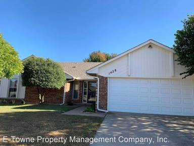 Main picture of 1428 Viola Dr