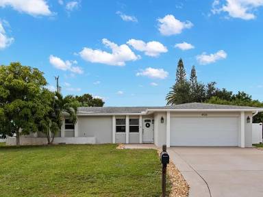 Main picture of 4526 SE 10th Ave