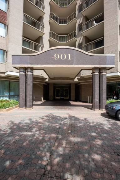 Main picture of Virginia Square Condominiums