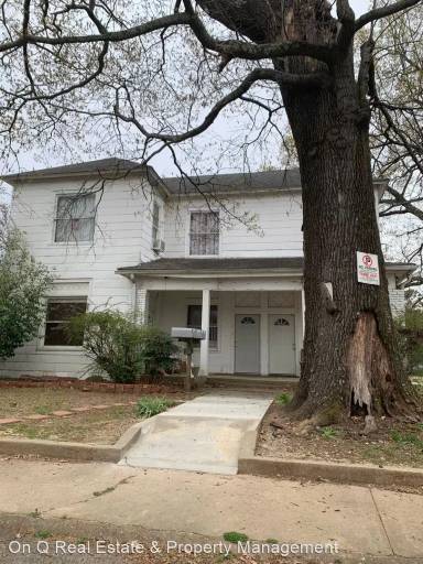 Main picture of 801 Witt St