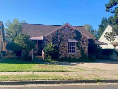 Main picture of 2609 26th St