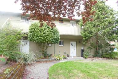 Main picture of 4810 Terrace Dr NE